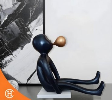 Dekorasi Pajangan Figurative Art Sculpture