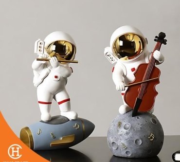 Dekorasi Pajangan Musician Astronaut Figurine