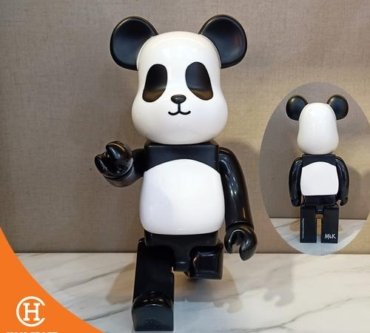 Koleksi Figur Mainan Bearbrick 400%